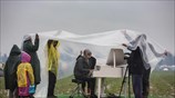 Νεαρή Σύρια έπαιξε πιάνο στην Ειδομένη έχοντας στο πλευρό της τον Άι Γουέι Γουέι