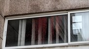 Πέταξαν μπογιά σε εφορία της Θεσσαλονίκης