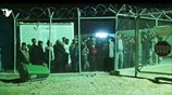 Έφυγαν από το hot spot της Χίου εκατοντάδες μετανάστες με προορισμό το λιμάνι του νησιού