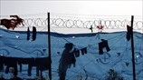 Στιγμιότυπο από το κέντρο φιλοξενίας προσφύγων και μεταναστών στο Σχιστό