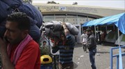 Πούλμαν με 65 πρόσφυγες - μετανάστες αναχώρησε από Πειραιά για Άγιο Ανδρέα