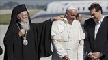 Πάπας: Ο ελληνικός λαός έδειξε αλληλεγγύη