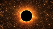 Σ. Χόκινγκ: Πιθανόν «πύλες» για άλλα σύμπαντα οι μαύρες τρύπες