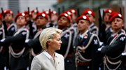 DW: Η Γερμανία βάζει τέλος στην εποχή του αφοπλισμού