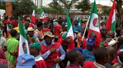 Νιγηρία: Απεργίες και διαδηλώσεις μετά τη μείωση επιδότησης πετρελαίου