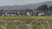 Πάνω από 600 πρόσφυγες αναχώρησαν με λεωφορεία από την Ειδομένη