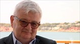 Γ. Φίσερ στη «Ν»: Είχα κι εγώ αυταπάτες, αλλά πριν μπω στην πολιτική...