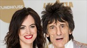 Rolling Stones: Ο Ronnie Wood απέκτησε δίδυμα