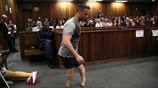 Χωρίς τα προσθετικά του πόδια στο δικαστήριο ο Πιστόριους