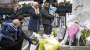 Η Βρετανία πενθεί τη βουλευτή Τζο Κοξ - Σε αναστολή οι καμπάνιες