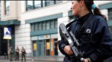 Βρυξέλλες: Με μπισκότα κι αλάτι η ψεύτικη ζώνη εκρηκτικών του υπόπτου