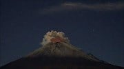 Μεξικό: Έκρηξη ηφαιστείου με φόντο τα αστέρια