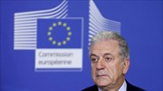 Αβραμόπουλος - Έτινγκερ: Αυστηρότερο, αλλά δίκαιο σύστημα παροχής ασύλου