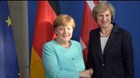Στο Βερολίνο η Τερέζα Μέι για το Brexit