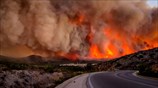Σε ύφεση η μεγάλη πυρκαγιά στη Χίο