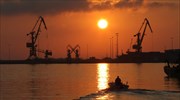 Στο λιμάνι του Ηρακλείου έπεσε 26χρονος με το δίκυκλό του