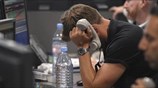 Παγκόσμιο «ξεπούλημα» στα χρηματιστήρια, τι προκαλεί τις μαζικές ρευστοποιήσεις