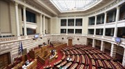 Συνεχίζεται η κόντρα για τις τηλεοπτικές άδειες