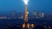 Γαλλία: «βουτιά» στην οικονομία, σχέδια για μείωση της εταιρικής φορολογίας