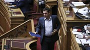 Μάχη στη Βουλή για τη διαπλοκή: «Οπλίζουν» Τσίπρας και Μητσοτάκης