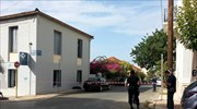 Χανιά: Άντρας σε ταράτσα κτηρίου αρνείται να κατέβει