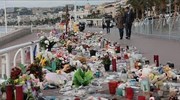 Η Γαλλία τιμά τη μνήμη των θυμάτων της Νίκαιας