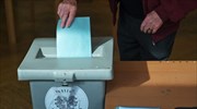 Δημοσκόπηση: Συνασπισμό εθνικιστικού - συντηρητικού κόμματος προτιμούν οι περισσότεροι Αυστριακοί
