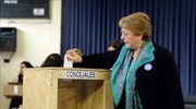 Χιλή: Με την... τρίτη κατάφερε να ψηφίσει η πρόεδρος Μπατσελέτ