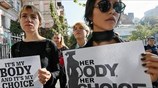 Πολωνία: Νέες διαδηλώσεις κατά του νόμου που απαγορεύει τις αμβλώσεις