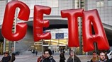 CETA: Οι Βρυξέλλες επιχειρούν να διασώσουν τη συμφωνία