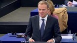 Εντυπωσιακή πτώση των μεταναστευτικών ροών διαπιστώνουν Τουσκ - Γιούνκερ
