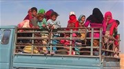 Συρία: Εκατοντάδες άμαχοι εγκαταλείπουν τη Ράκα