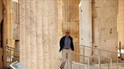 Widely popular Obama invited to return to Greece for family holiday