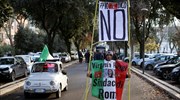 Ιταλία: Προβάδισμα του «όχι» βλέπουν οι δημοσκοπήσεις