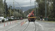 Απεγκλωβίστηκε γυναίκα που έπεσε στις γραμμές του τραμ στην Αμαλίας