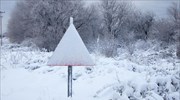 Λάρισα: Aκινητοποιήθηκε ασθενοφόρο λόγω χιονιά