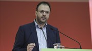 Θ. Θεοχαρόπουλος για κυβέρνηση: Στο εξωτερικό νομοταγείς, στο εσωτερικό «βαρύμαγκες»