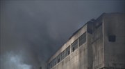 Σε εξέλιξη πυρκαγιά σε εργοστάσιο στην παλαιά εθνική Θήβας - Αθηνών