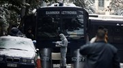 Ένοπλη επίθεση κατά αστυνομικών έξω από τα γραφεία του ΠΑΣΟΚ