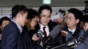 Ν. Κορέα: Εισαγγελείς ανέκριναν επί 22 ώρες τον επικεφαλής της Samsung
