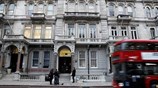 Ο πράκτορας της ΜΙ6 που «διέρρευσε τις βρωμιές» του Ντόναλντ Τραμπ