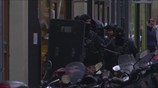 Ξετυλίγουν το κουβάρι της επίθεσης στον Λούβρο οι γαλλικές αρχές