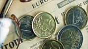 Προς εβδομαδιαίες απώλειες 1% το ευρώ