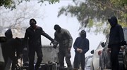 Επίθεση σε διμοιρία των ΜΑΤ στη Χαριλάου Τρικούπη