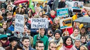 Βρυξέλλες: Διαδήλωση υπέρ της μετεγκατάστασης προσφύγων από την Ελλάδα
