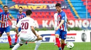 Super League: Στο -3 από Ολυμπιακό ο Πανιώνιος, 1-0 τη Λάρισα