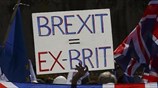 Χιλιάδες διαδηλωτές στην πορεία κατά του Brexit στο Λονδίνο