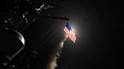 Πυραυλική επίθεση των ΗΠΑ κατά αεροπορικής βάσης στη Συρία