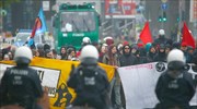 Κολωνία: Δύο αστυνομικοί τραυματίστηκαν στις διαδηλώσεις κατά του ακροδεξιού AfD