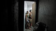 Φιλιππίνες: 10 άνθρωποι ανακαλύφθηκαν σε μυστικό κελί σε αστυνομικό τμήμα